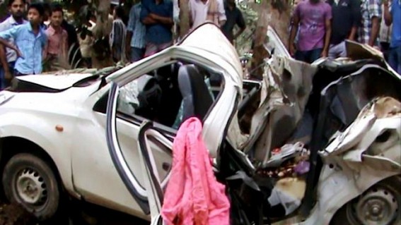 Seven including four children killed, one injured in gory road mishap